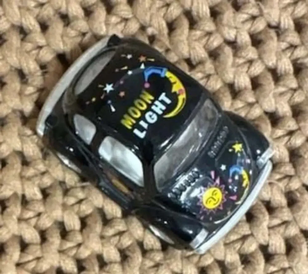 KinSmart Volkswagen VW Beetle Toy Car Black Moon Light Sun Stars Pull Back